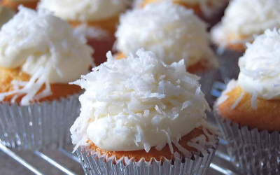 She’ A Foodie: Vanilla Bean Coconut Cupcakes