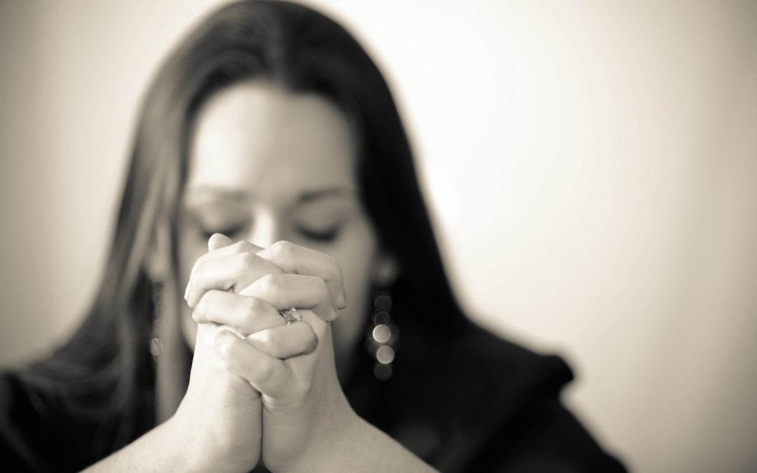 She Loves: The Power of Praying For Your Husband